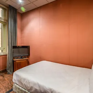 https://galles-two.it-romehotels.com